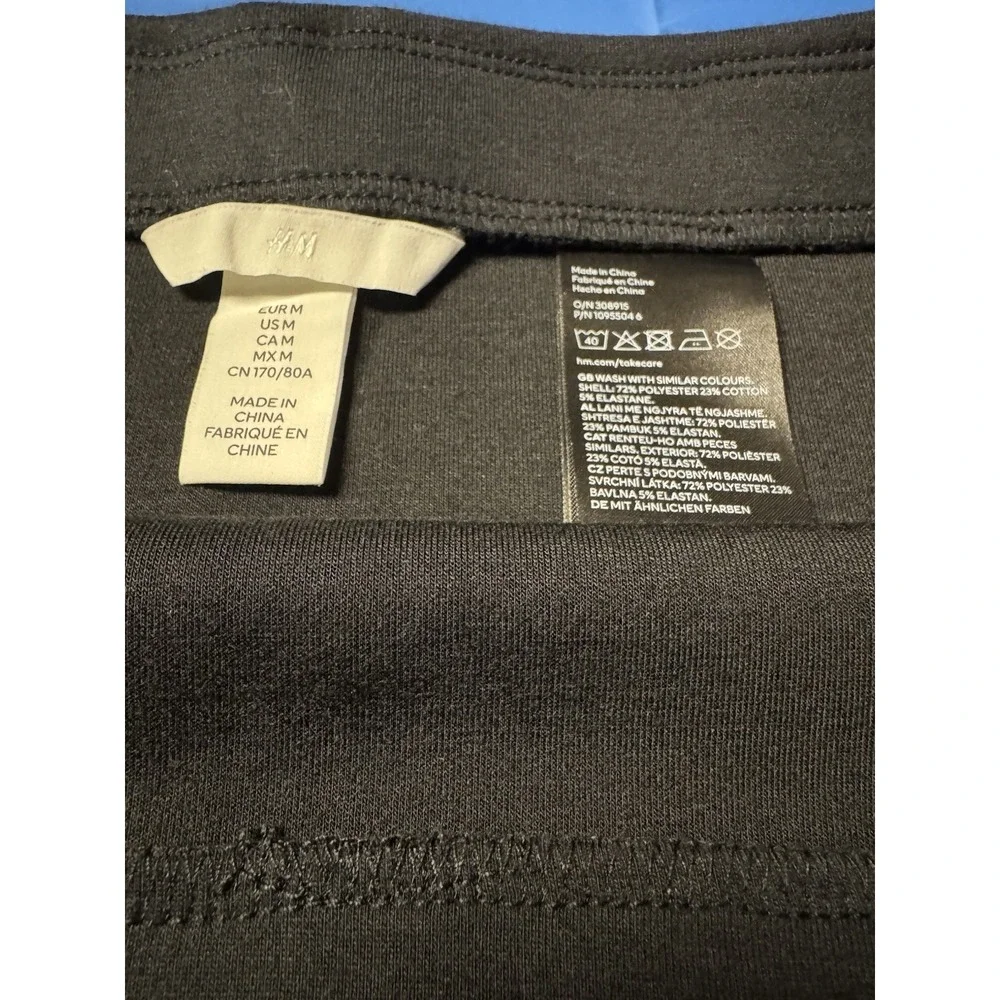 H&M Women's Poly Cotton‎ Pull On Black Mini Skirt Size M